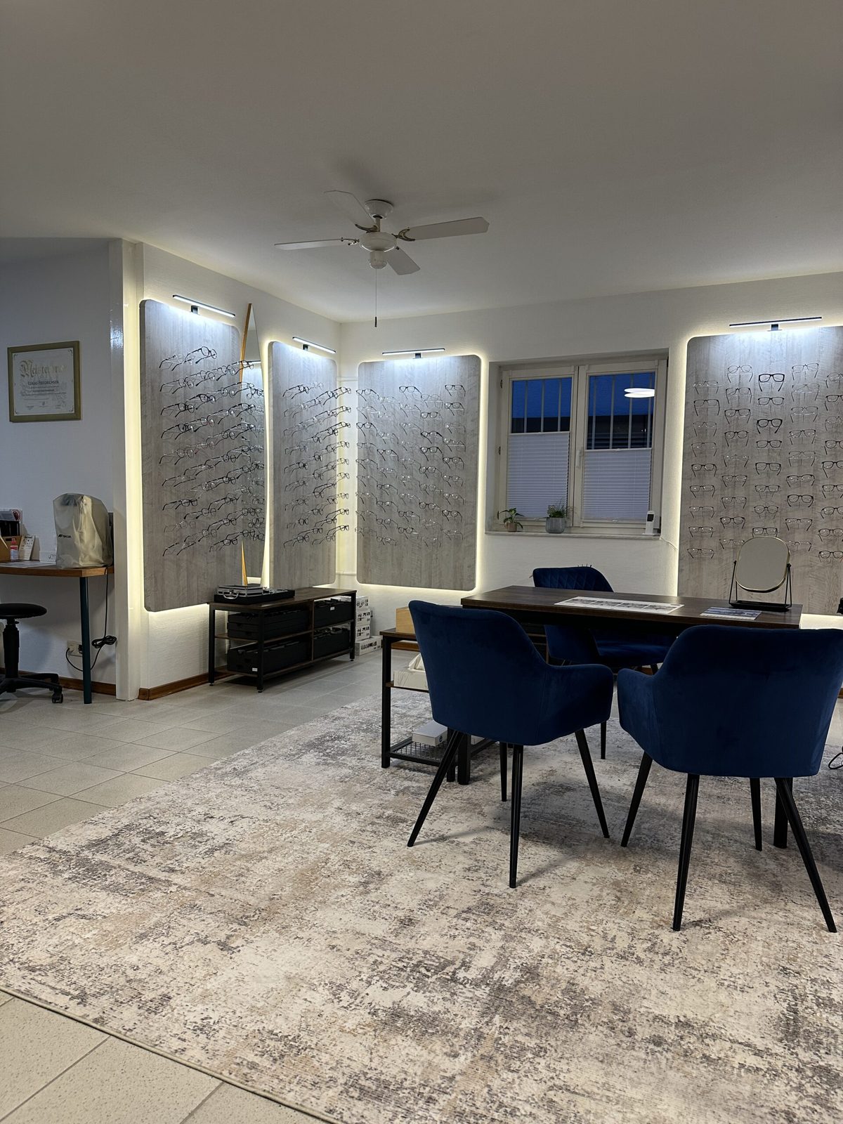 Einblick in das Geschäft von Optik Glöckner
